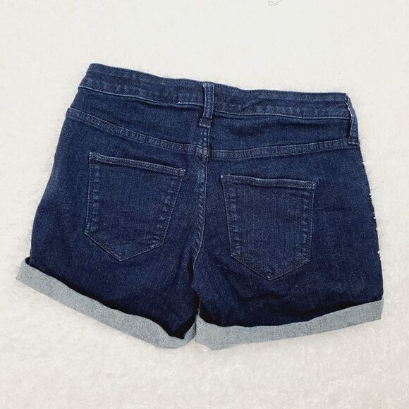 Universal Thread Shorts  - Picture 2 of 5